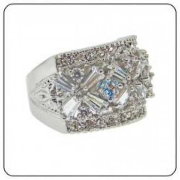 NWT ring white gold plate cubic zirconia wide band - Picture 5 of 5